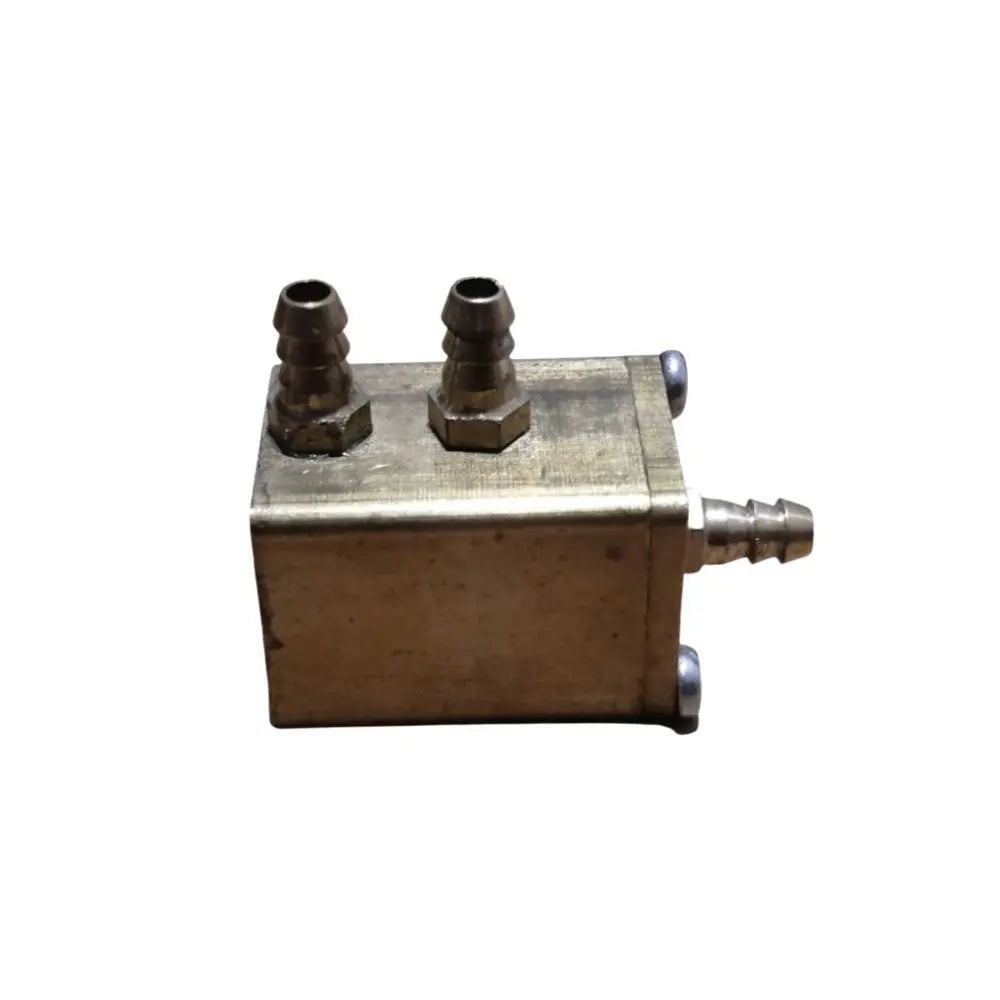 Válvula Relay 1/8” Cuadrada Importada