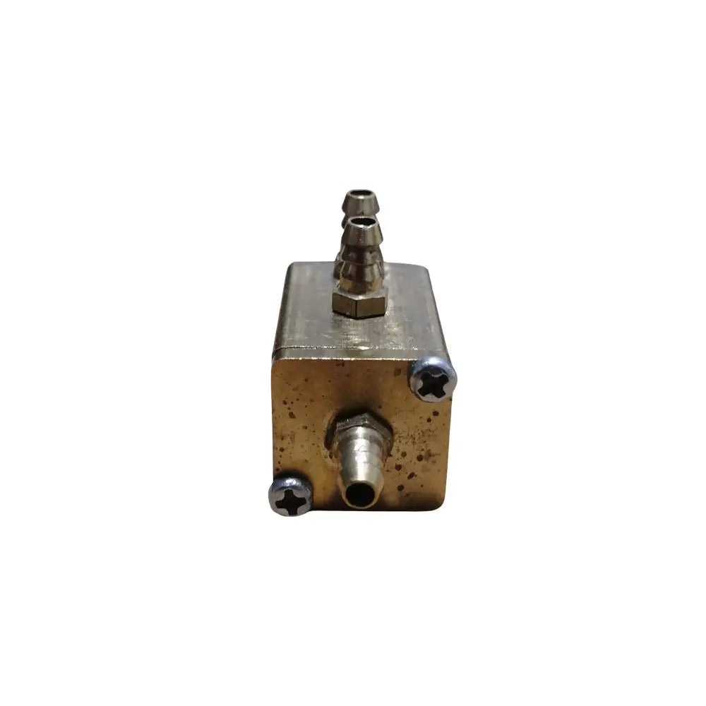 Válvula Relay 1/8” Cuadrada Importada